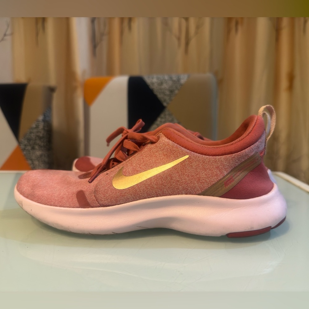 Pink Women Nike Size 7 Athletic Shoes